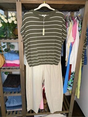 MAX STUDIO Striped Olive White Knit Top & Sand Barrel Pant Set! 🐚